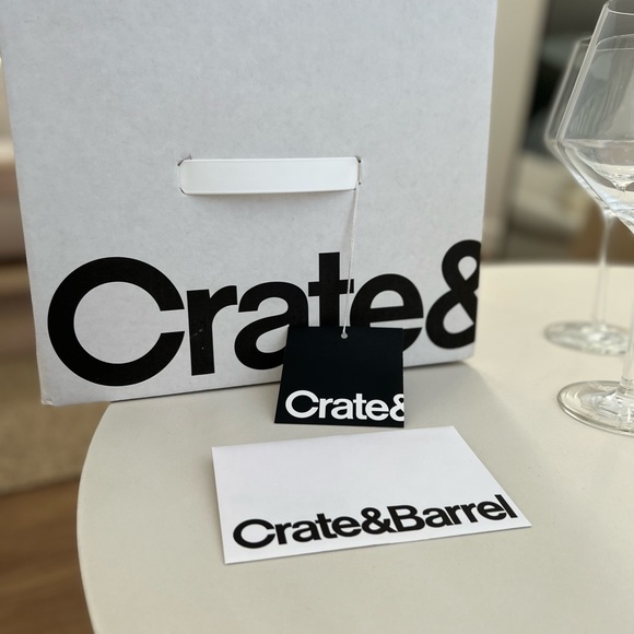 Crate & Barrel Tour Red Wine Glass Set of 4 - Picture 5 of 6